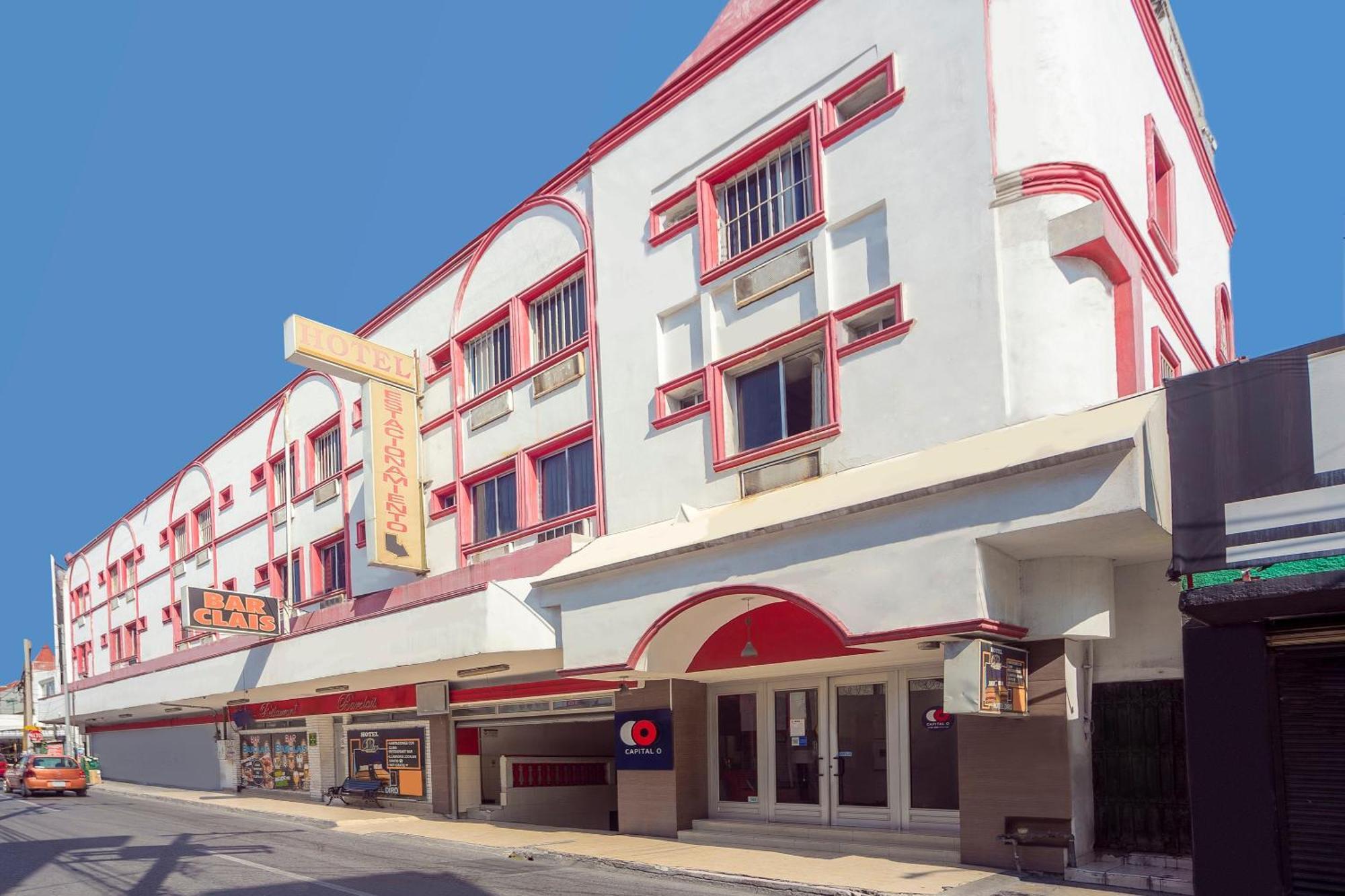 Capital O Hotel Diro, Monterrey Exterior photo